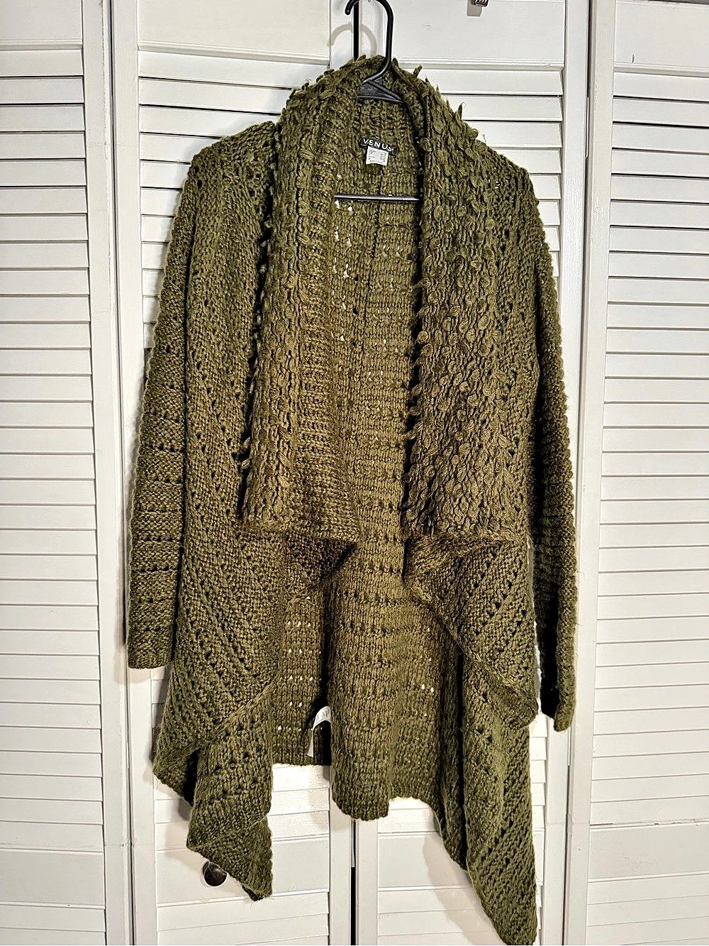 Venus Olive Knit Cardigan Size Medium Like New